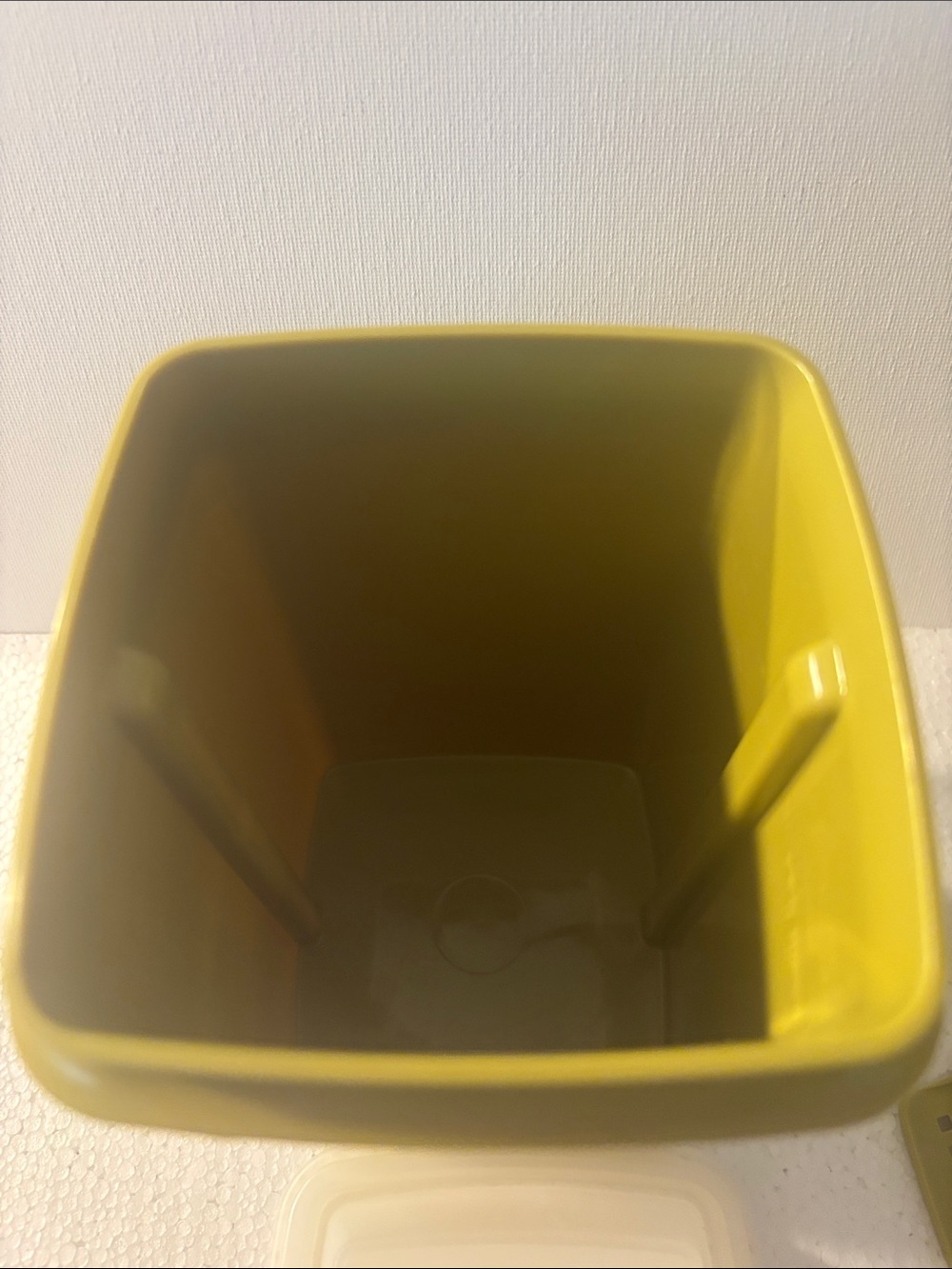 Vintage 3pc 1970’s Tupperware Avocado Green Pickle Keeper - Picture 5 of 5